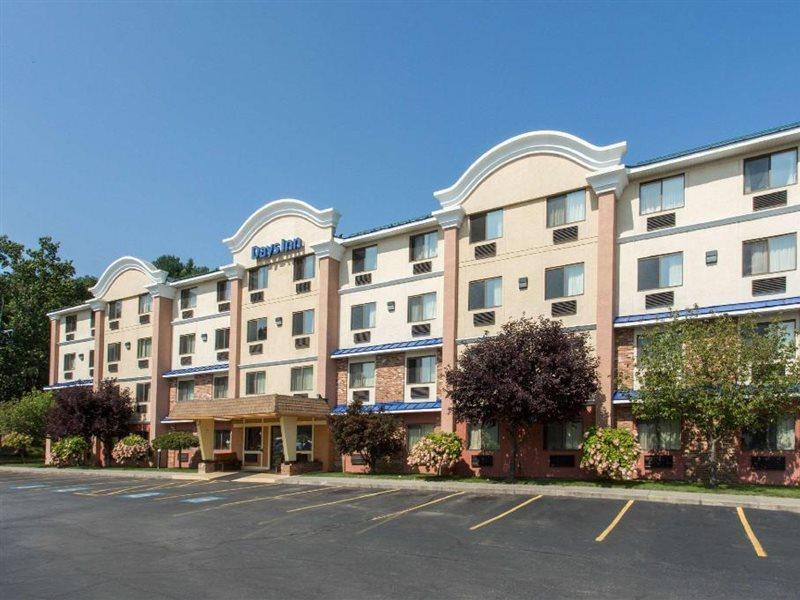 Days Inn By Wyndham Leominster/Fitchburg Area Екстер'єр фото